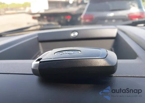 2019 Ford Expedition Platinum from USA, damaged, VIN 1FMJU1MT8KEA30108